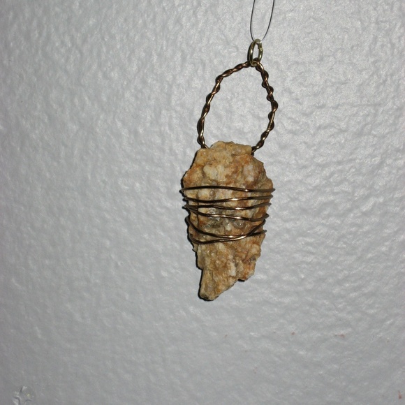 Triangle shaped Rock Necklace - Picture 1 of 3